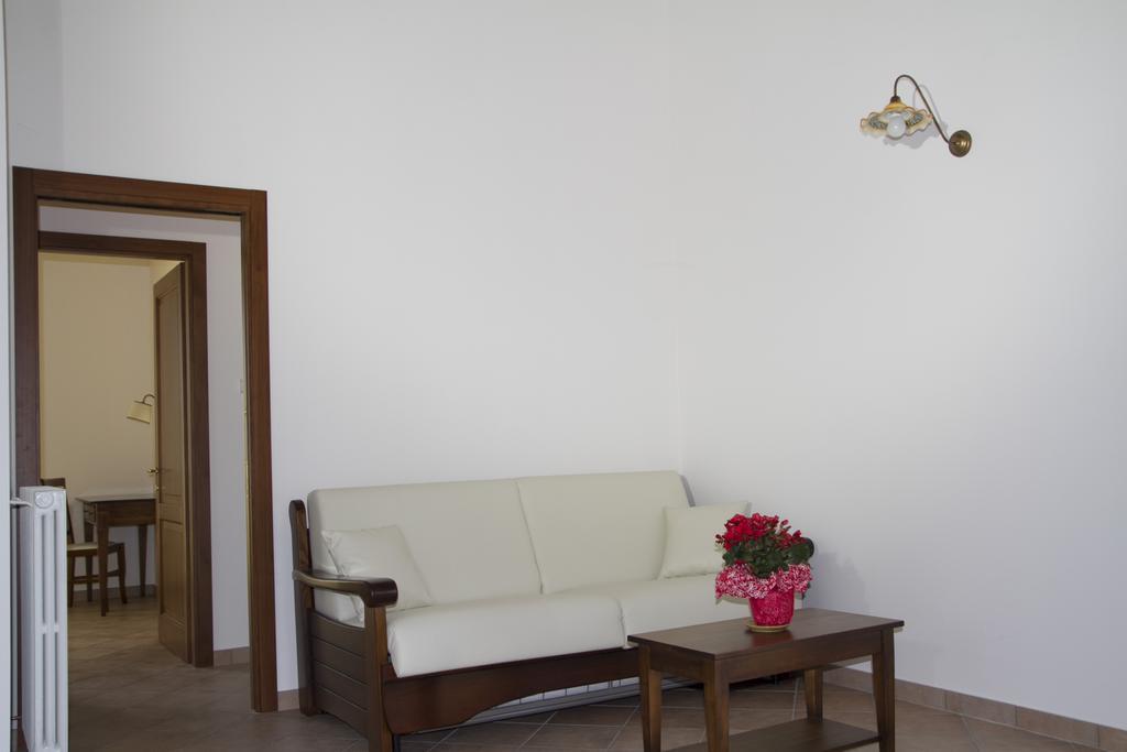 Residence Colle Veroni 모스치아노 산탄젤로 객실 사진